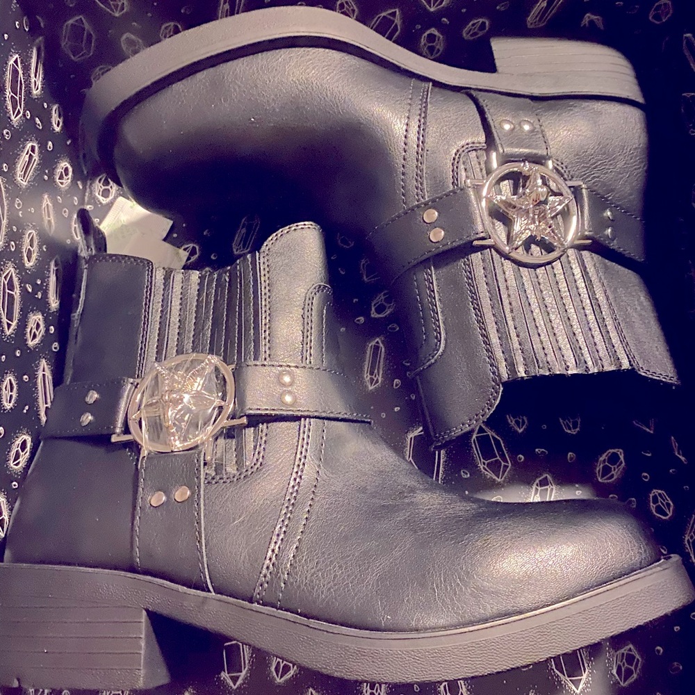 DollsKill occult size 9 boots